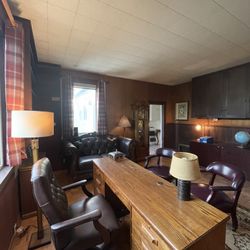 Office Desk And Office Leather Chair 