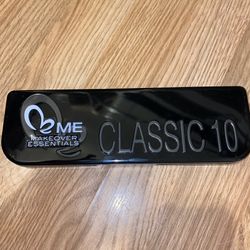 Classic 10 sunlit breeze eyeshadow palette by ME Makeover Essentials