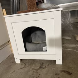 Cat House 