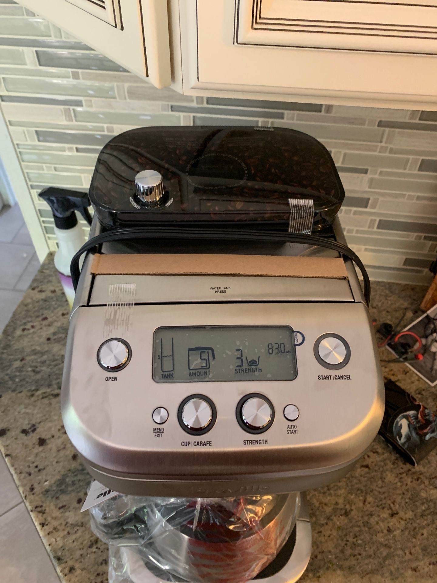 Breville grind and brew coffee maker for Sale in North Royalton, OH