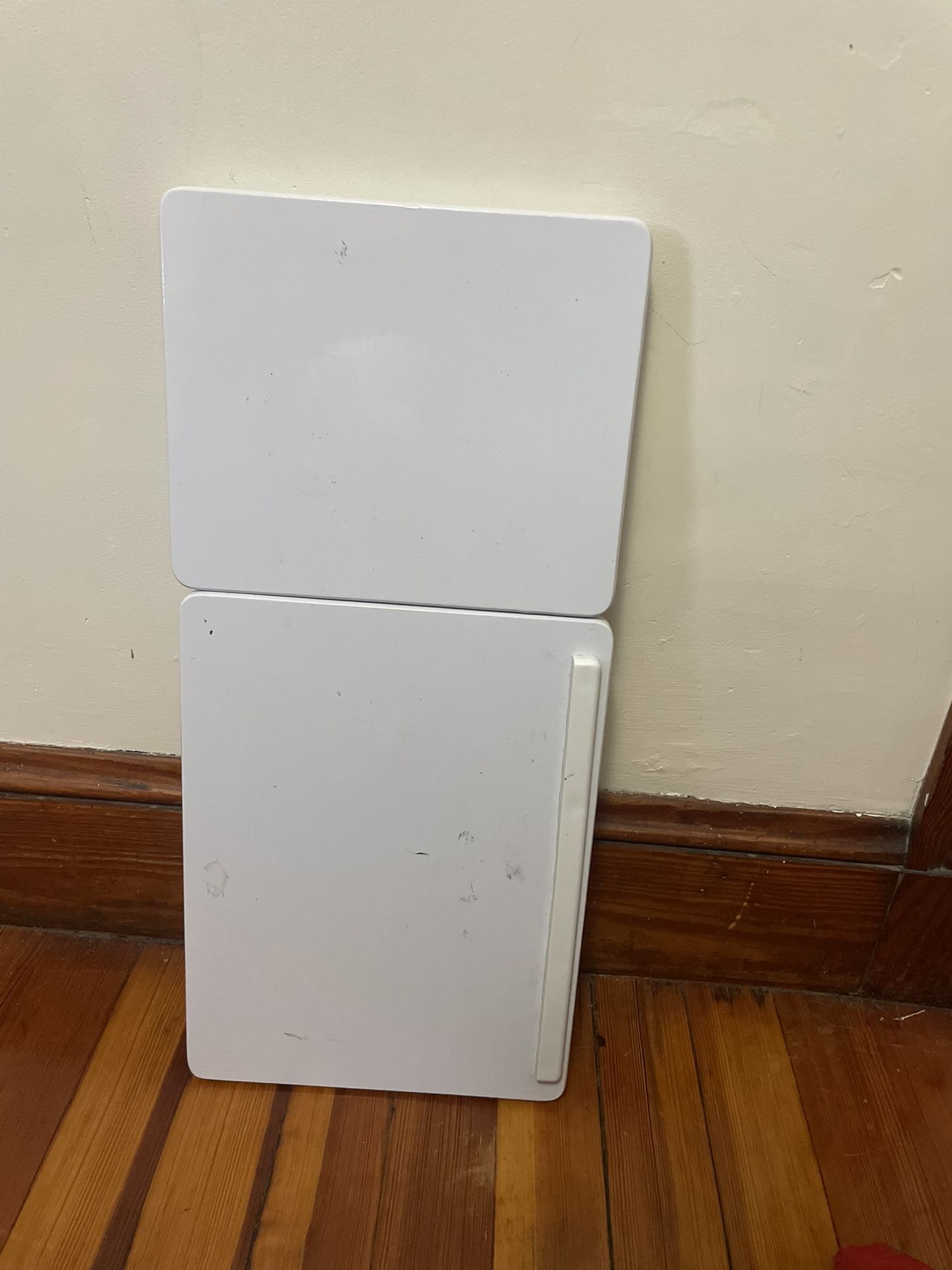 White Adjustable Folding Laptop Bed/Sofa Table