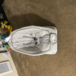 Vibrating Baby Rocker 