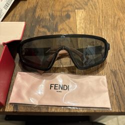 Fendi Sunglasses 