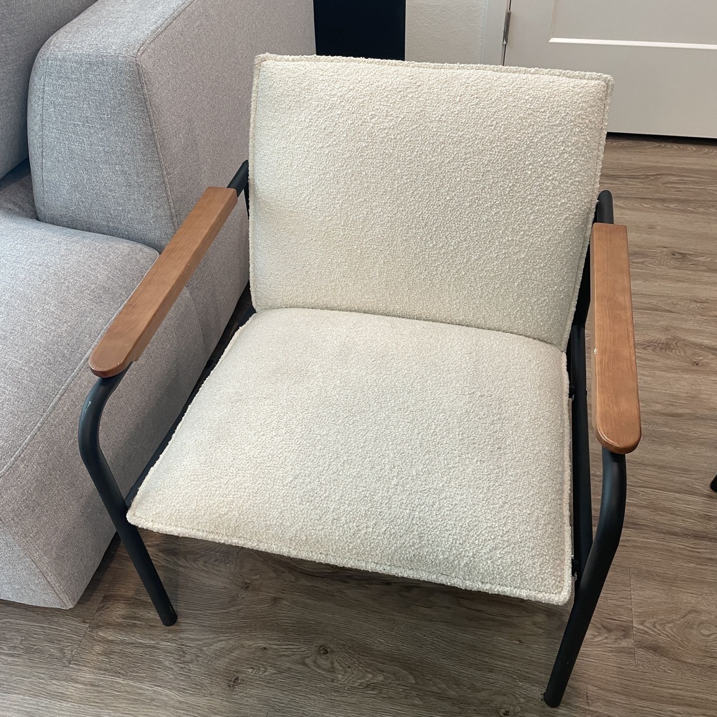 Boucle chair