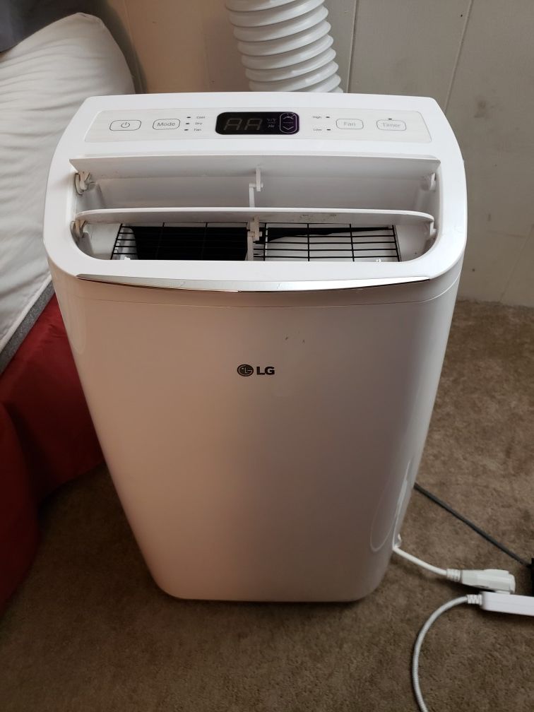 LG portable air conditioner- Moving Sale