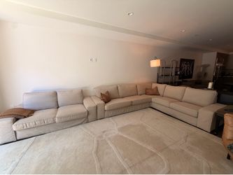 Couch set