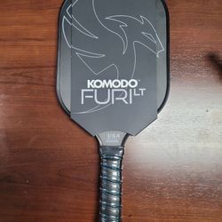Komodo Furi LT Pickleball Paddle 