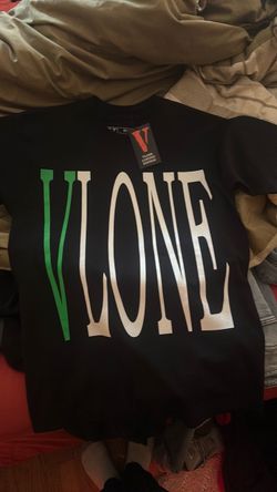 V lone shirt size small