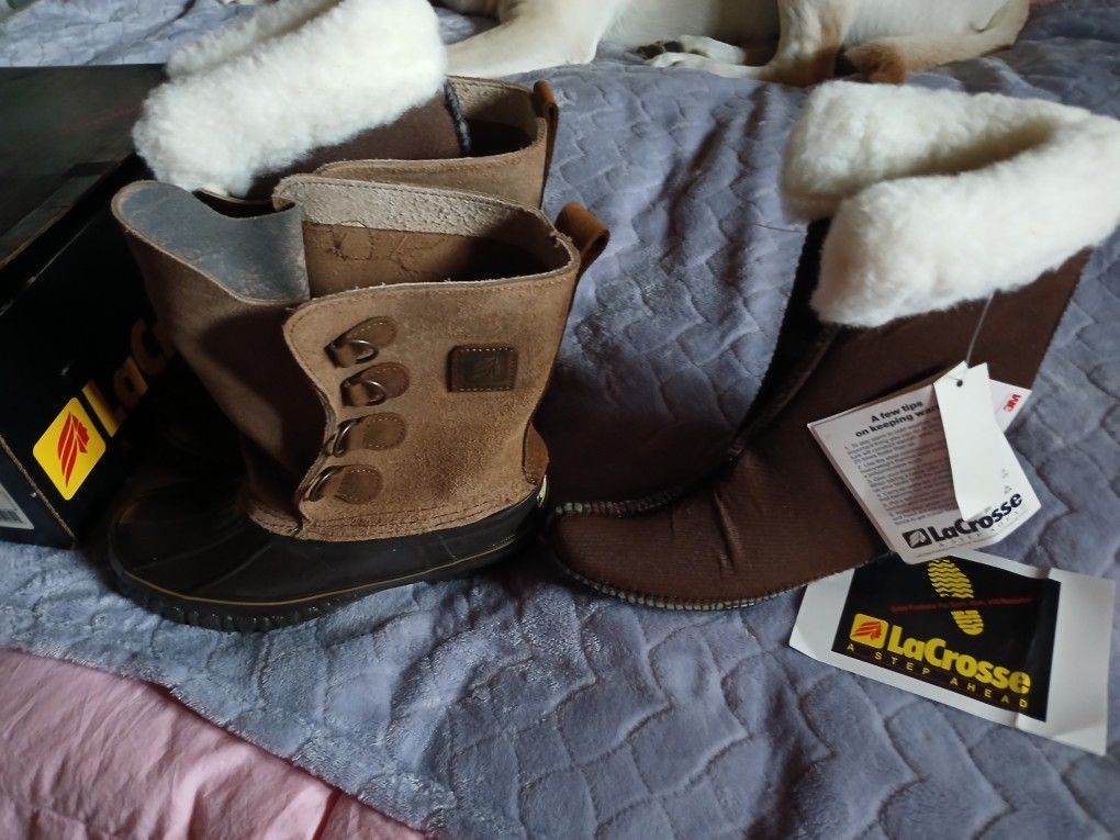 Brand New Size 6 Lacrosse Winter Fur Lined Boots