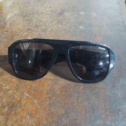 "VERSACE" BLK/GLD glasses 🕶️