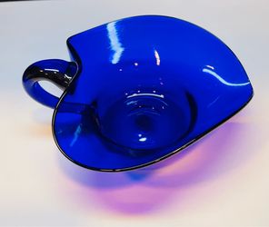 Vintage JW Shelton glass co. Cobalt blue heart shaped dish with handle