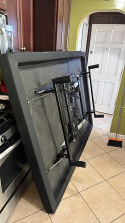 Adjustable queen size frame