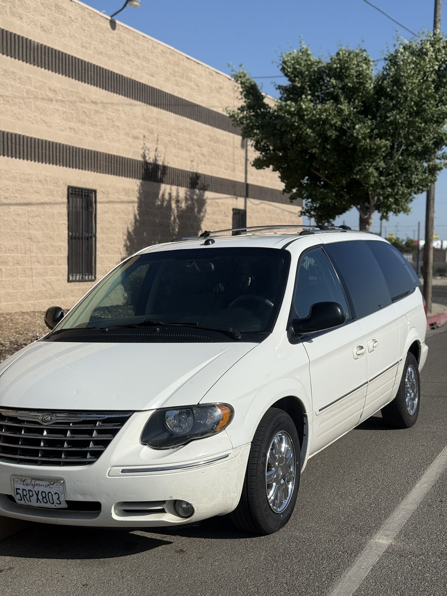 2005 Chrysler Town And Country