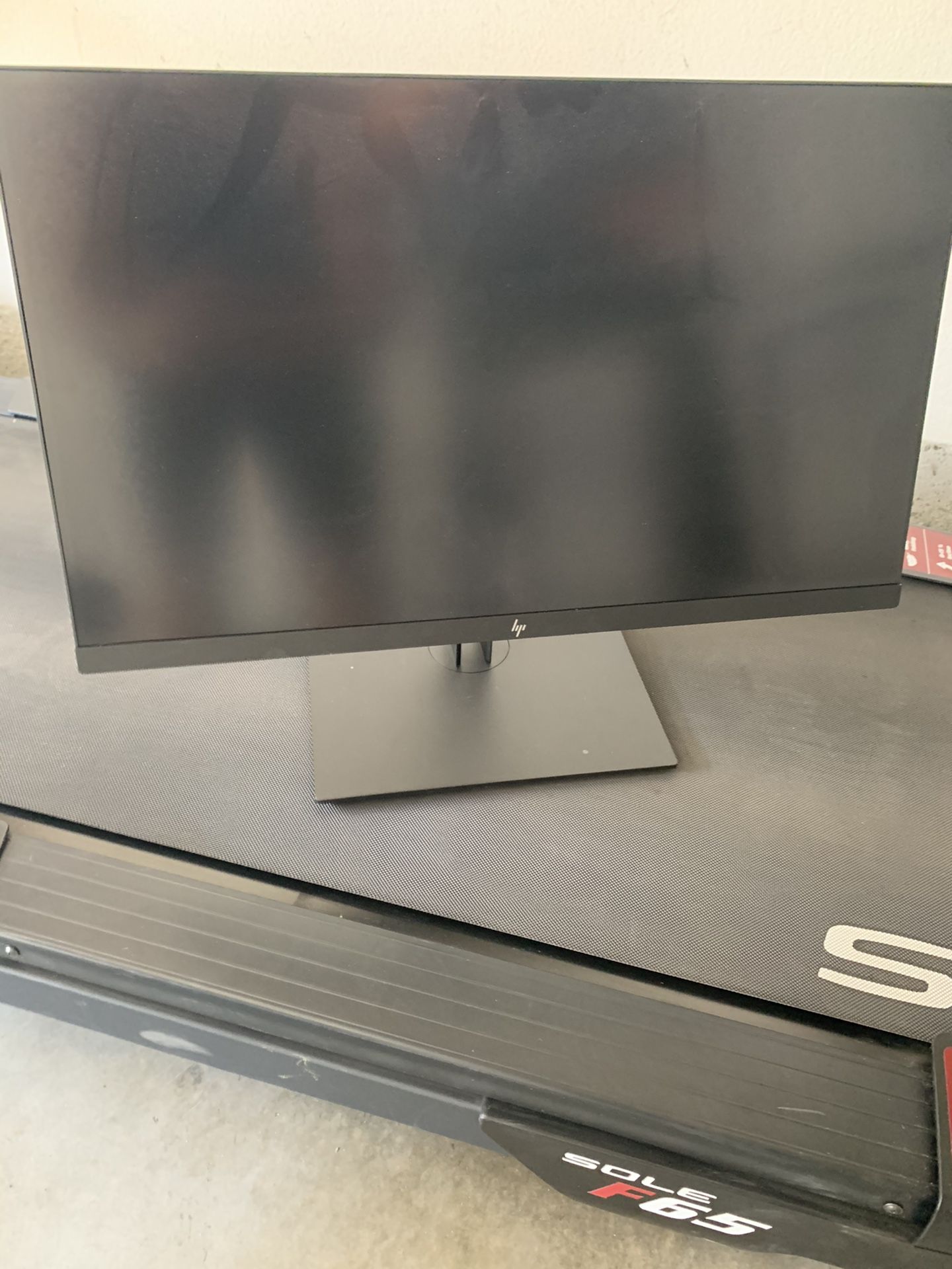 Dell Z27 4K UHD Display 27” monitor