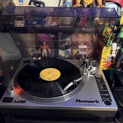 Numark TT-1520 Silver Black Direct Drive Pitch Control DJ Turntable