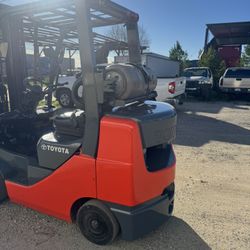 Toyota Forklift 