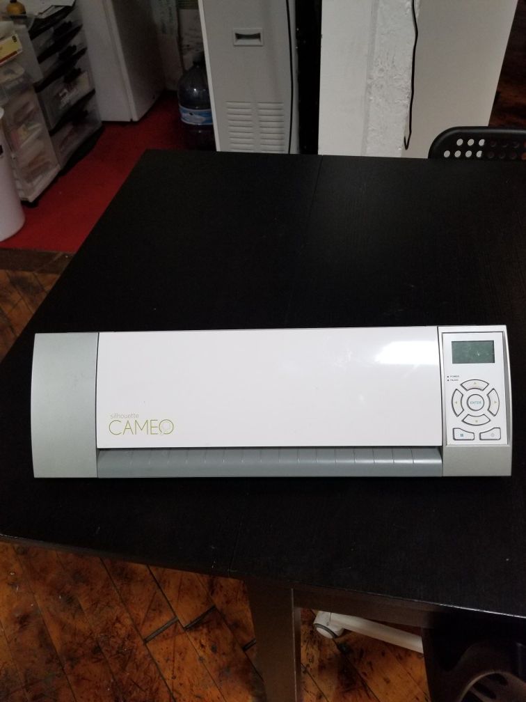 Silhouette Cameo Electronic Cutting Machine