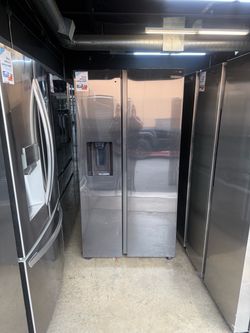 Samsung 28 Cu Ft Large Capacity Side By Side Refrigerator With Water Dispenser & Icemaker - Black Stainless Steel ‼️