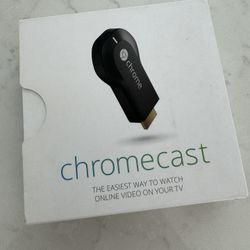 Google Chromecast (1st Generation) Streaming Media Player - H2G2-42 (Black)