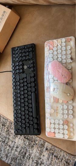Retro Typewriter Style Keyboards and Mice Set