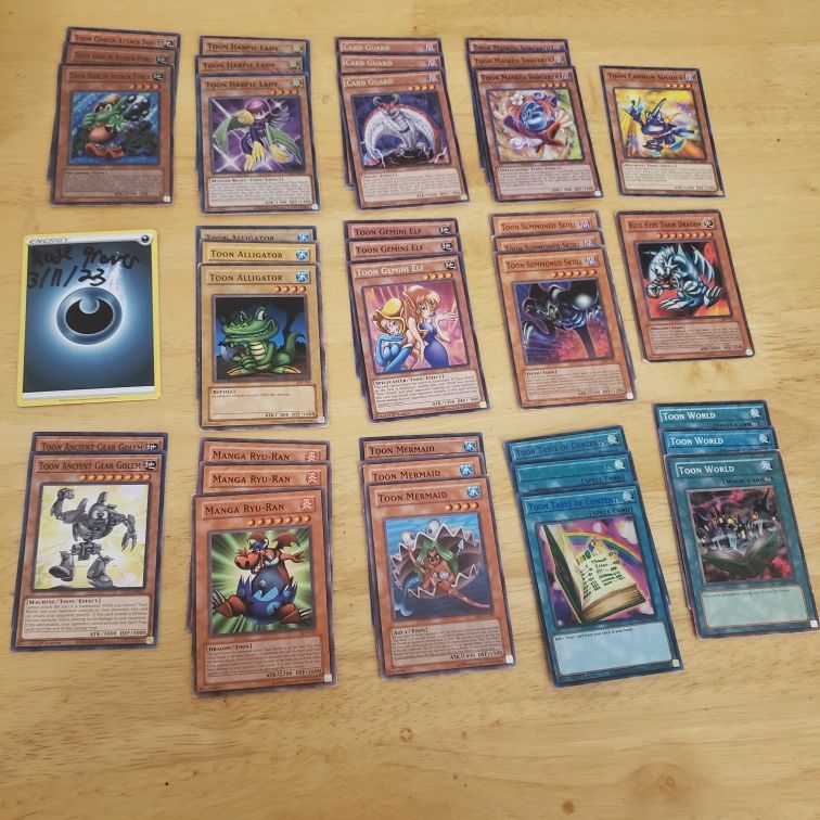 Yugioh Toon Deck Core 37 Cards for Sale in Wheaton, IL - OfferUp