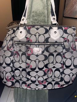 COACH Poppy Signature Hearts Glam Grey/ Black Canvas Large Tote Bag