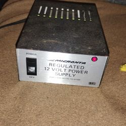 Radio Shack Regulated 12 Volt Power Supply 