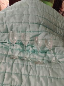 Vintage wine glasses mini