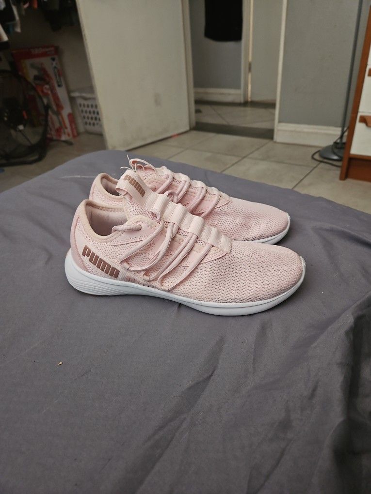 Womens Puma Shoes