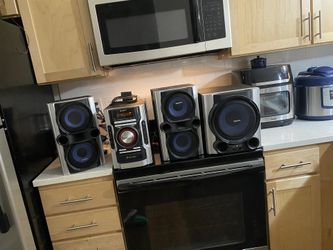 Sony Mini Hi-Fi Component System Model MHC-GX99 Cassette 3 CD Tuner Sub 2 Speakers