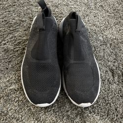 Lightweight Slip-On Sneakers – Size 8.5