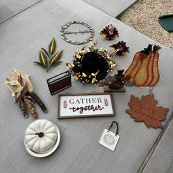 Thanksgiving Decor, $175 worth of stuff for $30 (take all or nothing) $30 • CAMARILLO, CA