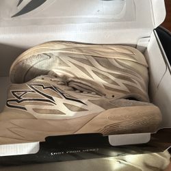 LaMelo MB2