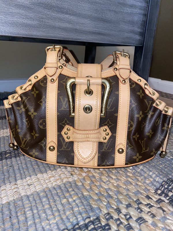 Louis Vuitton Monogram canvas Theda Pm handbag for Sale in Houston, TX - OfferUp