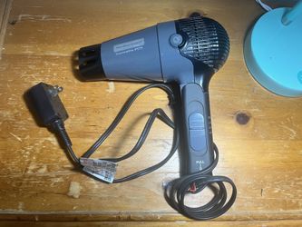 Hemilton beach folable hair dryer