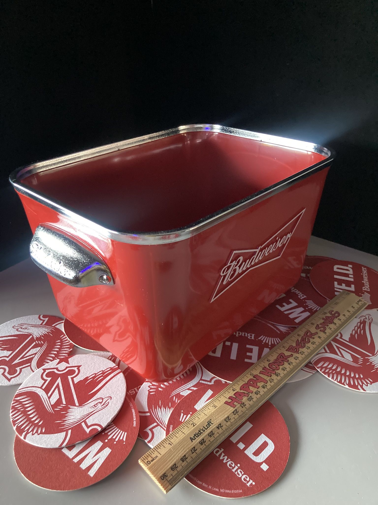 🎁 New Budweiser 6 Pack Plastic Beer Cooler And 20 Bar Coasters 