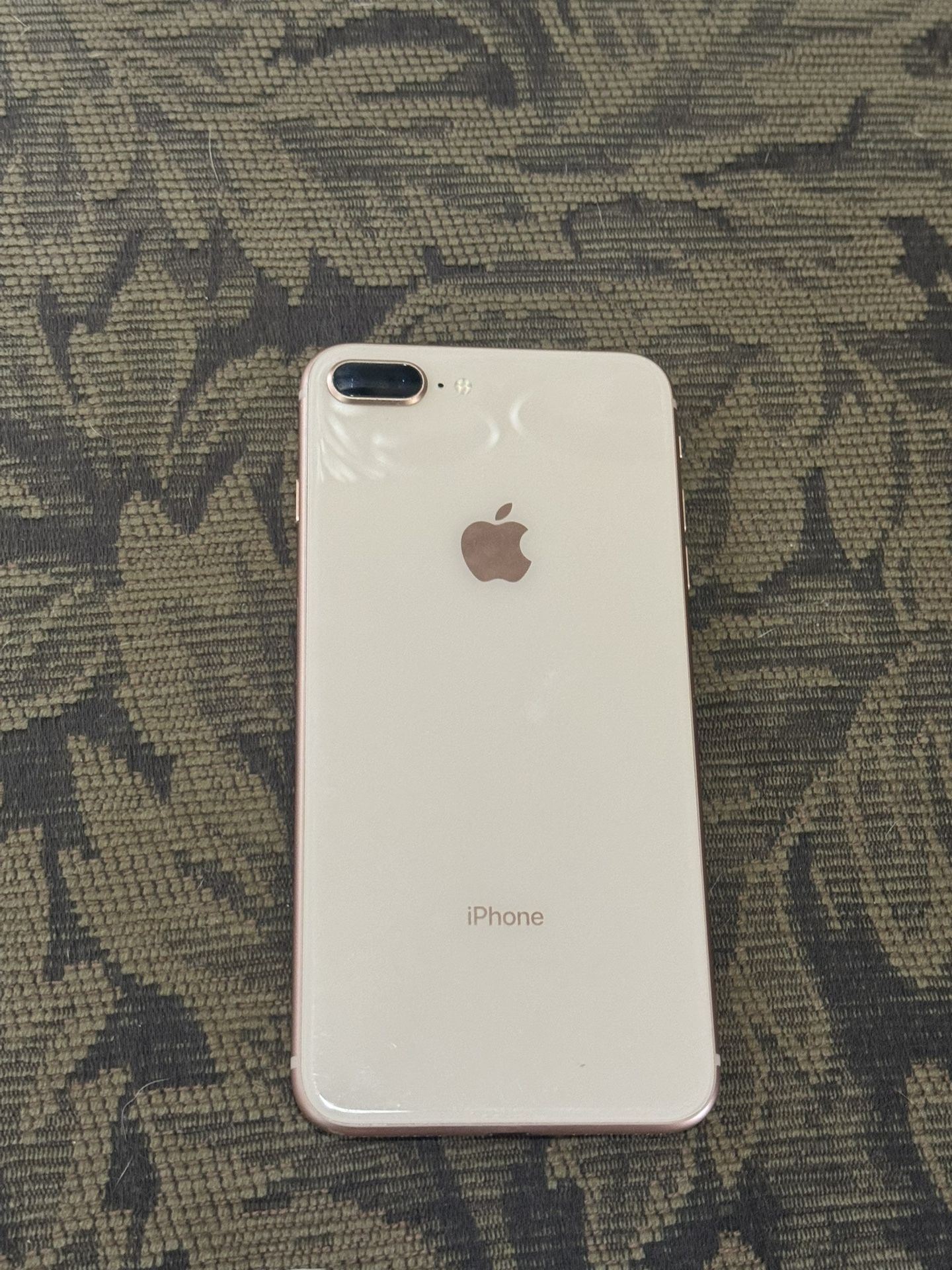 iPhone 8 Plus