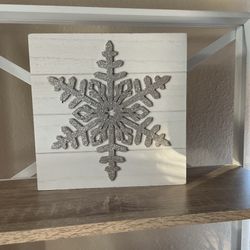 SNOWFLAKE PLAQUE