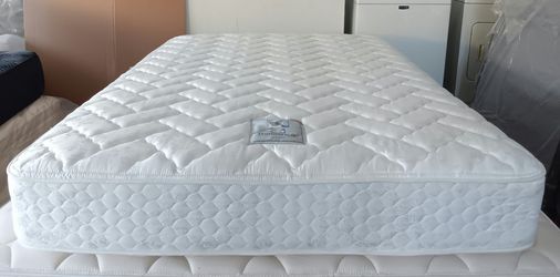 Queen Size Mattress (Colchón Queen Size)
