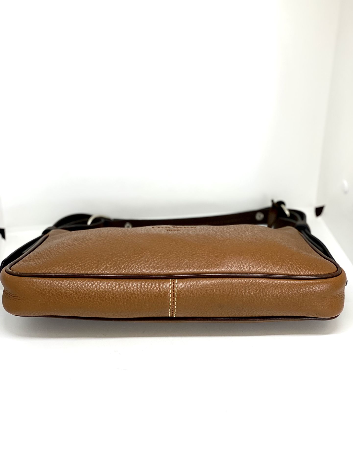 Dooney and Bourke💥VINTAGE💥Brown Leather Hobo Bag