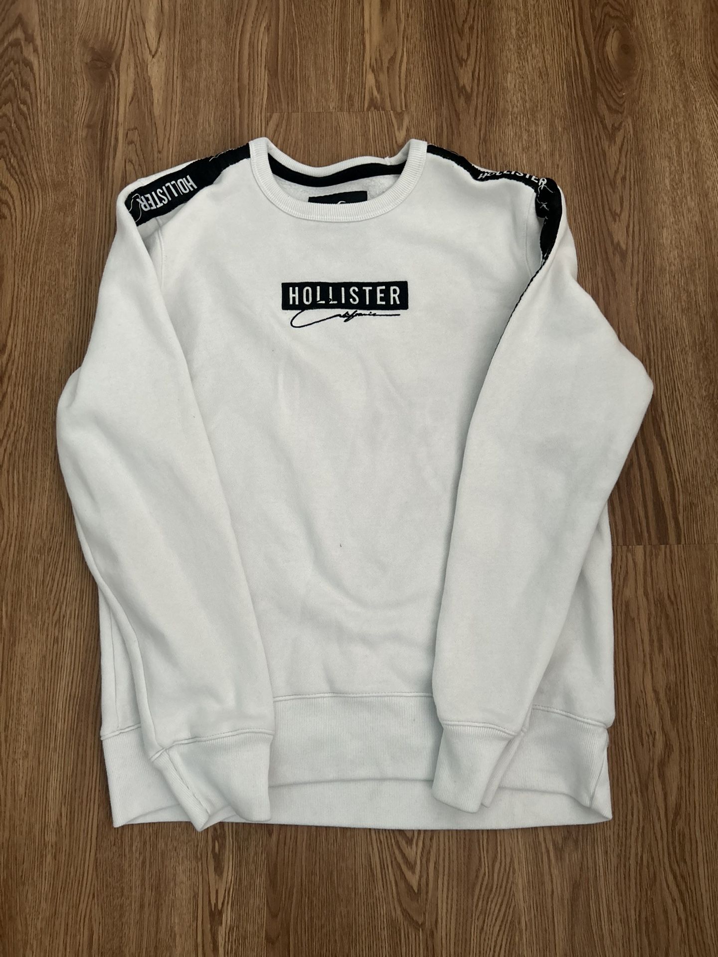 Hollister White Sweatshirt