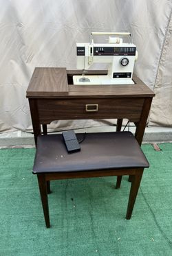 Singer sewing machine 14 position w/ stand and chair