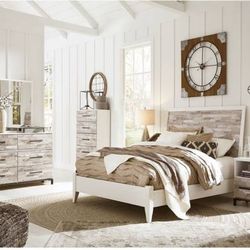 Ashley Furniture Queen Bedroom Set Light Gray Mattress Included - $300 (West Hills)