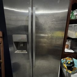 Whirlpool Refrigerator 