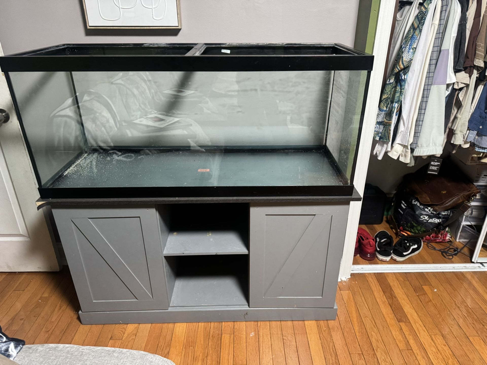 75 Gallon Fish tank W/ Stand