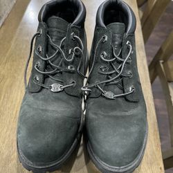 timberland boots - size 8-8.5