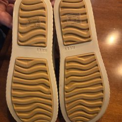 REEF Sandals Size 9 Womens