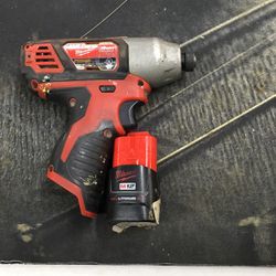 Milwaukee Cutoff Tool Driver And Sawzall W/charger And 1 Battery 