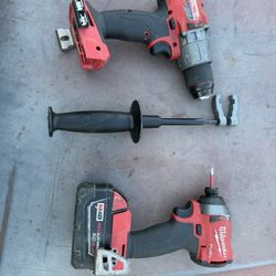 Milwaukee Hammer Drill And Impact 5.0 Battery 