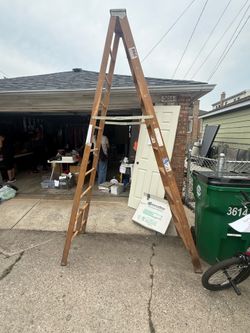 10 foot wood ladder